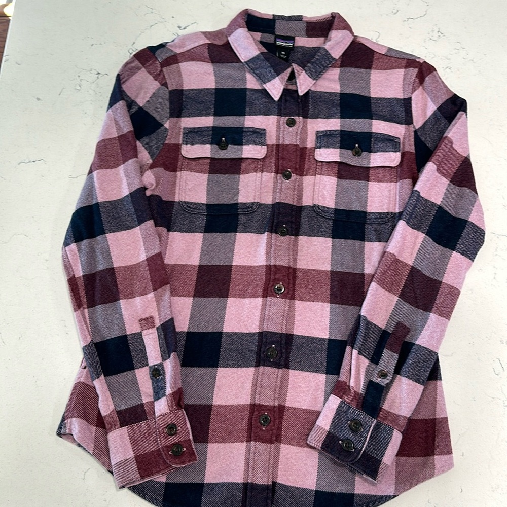 Patagonia purple and navy flannel